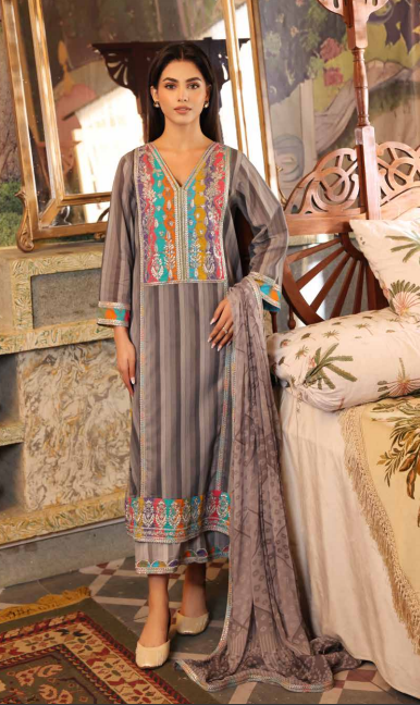 Signature By Charizma Hand Work & Embroidered Lawn Suit CS4-06