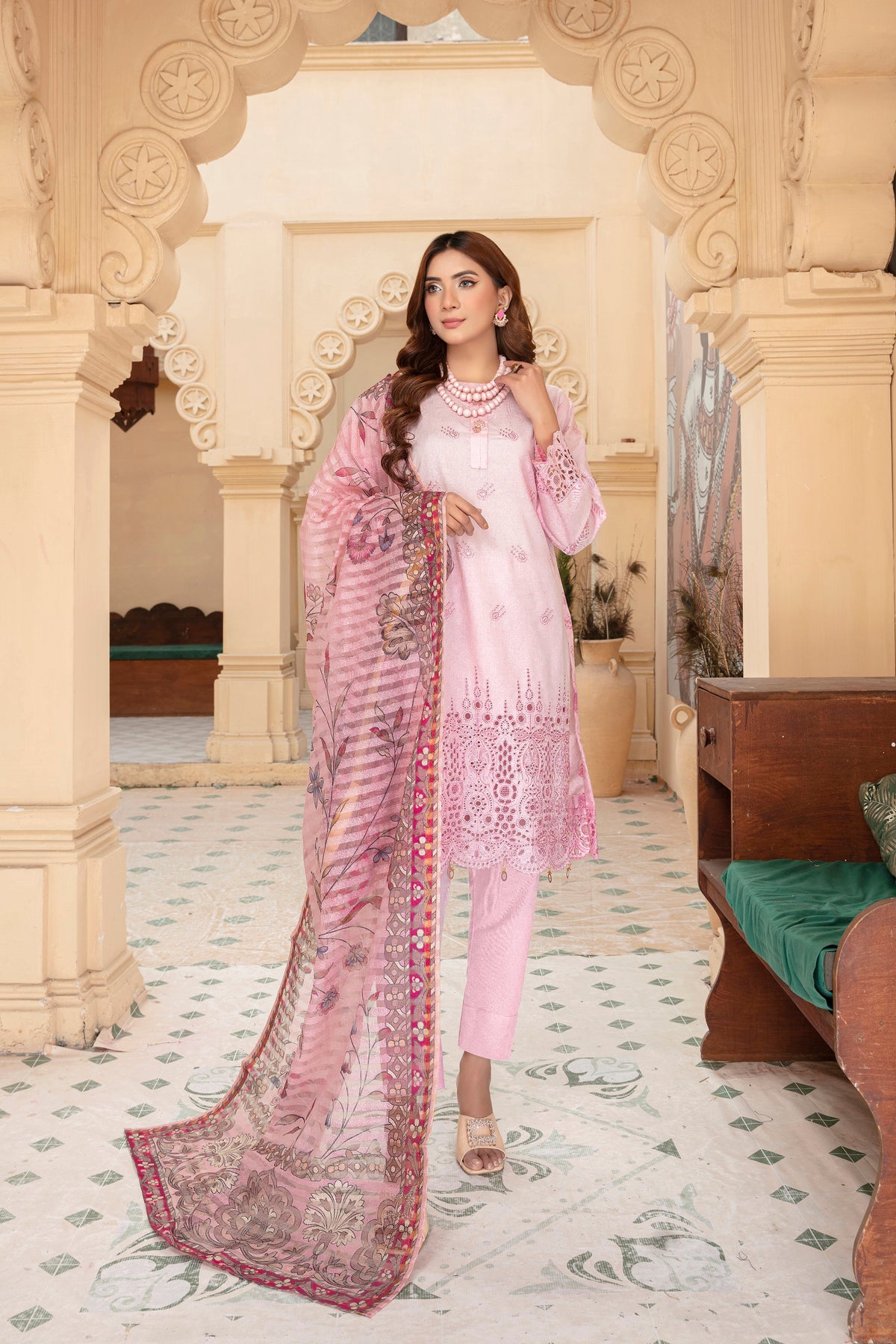 Mah E Rooh Lawn Embroidered Suit NJ-6303 L-Pink