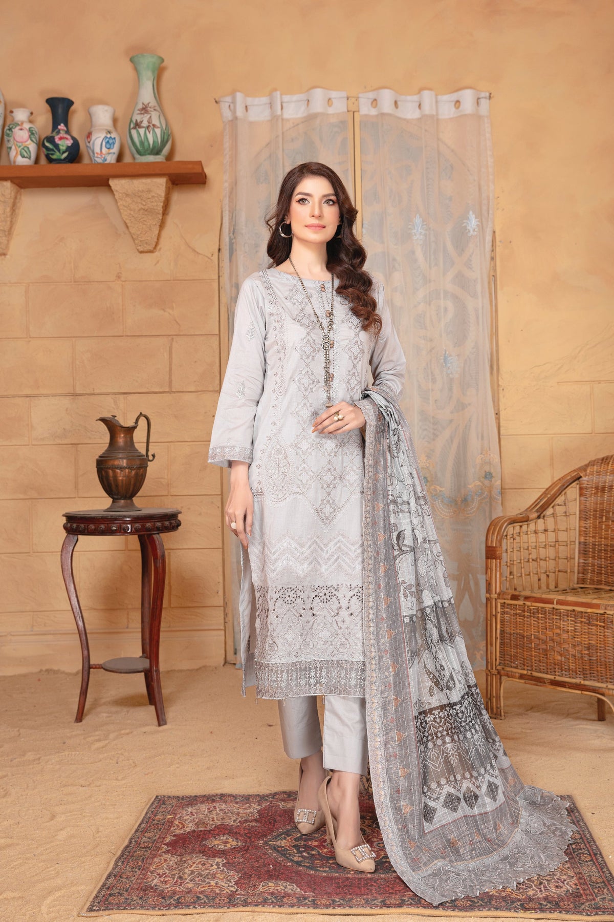 Misl-E-Gull By Mah e Rooh Lawn Embroidered Suit MG-6602 Gray