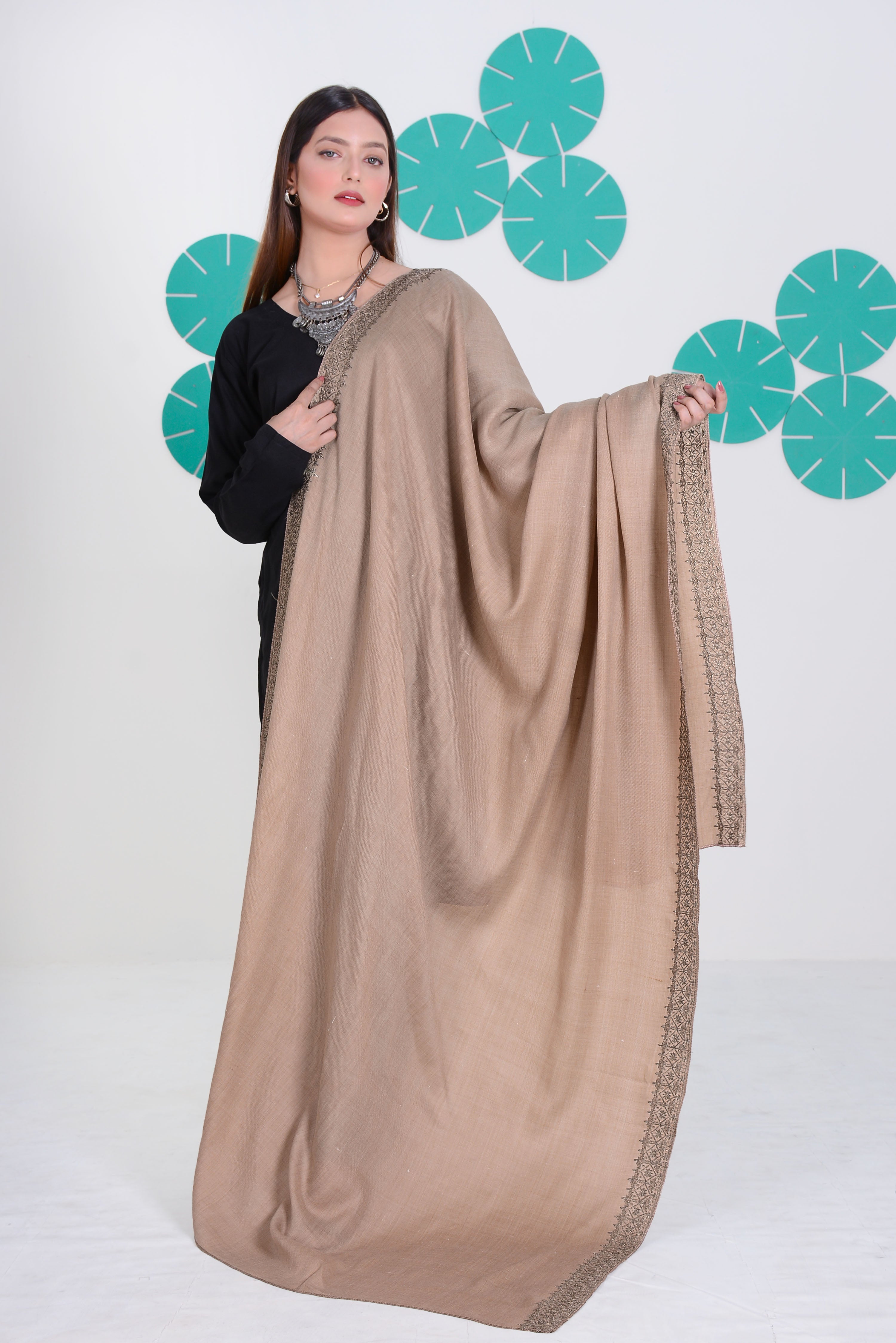 Ladies Acrylic Wool Shawl D-01 Skin