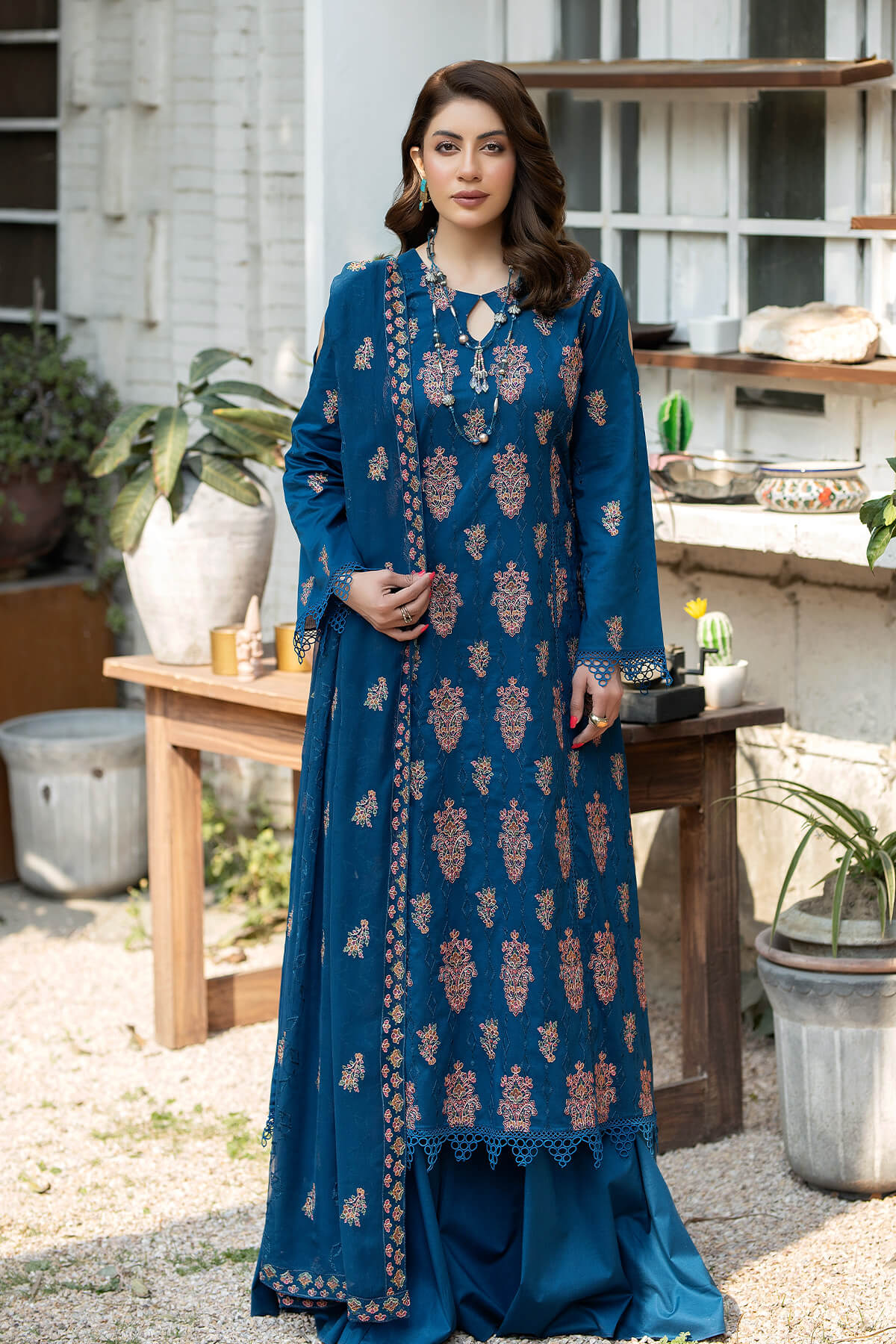 Jan e Jahan By Noor e Fajar Lawn Embroidered Suit NF-1204
