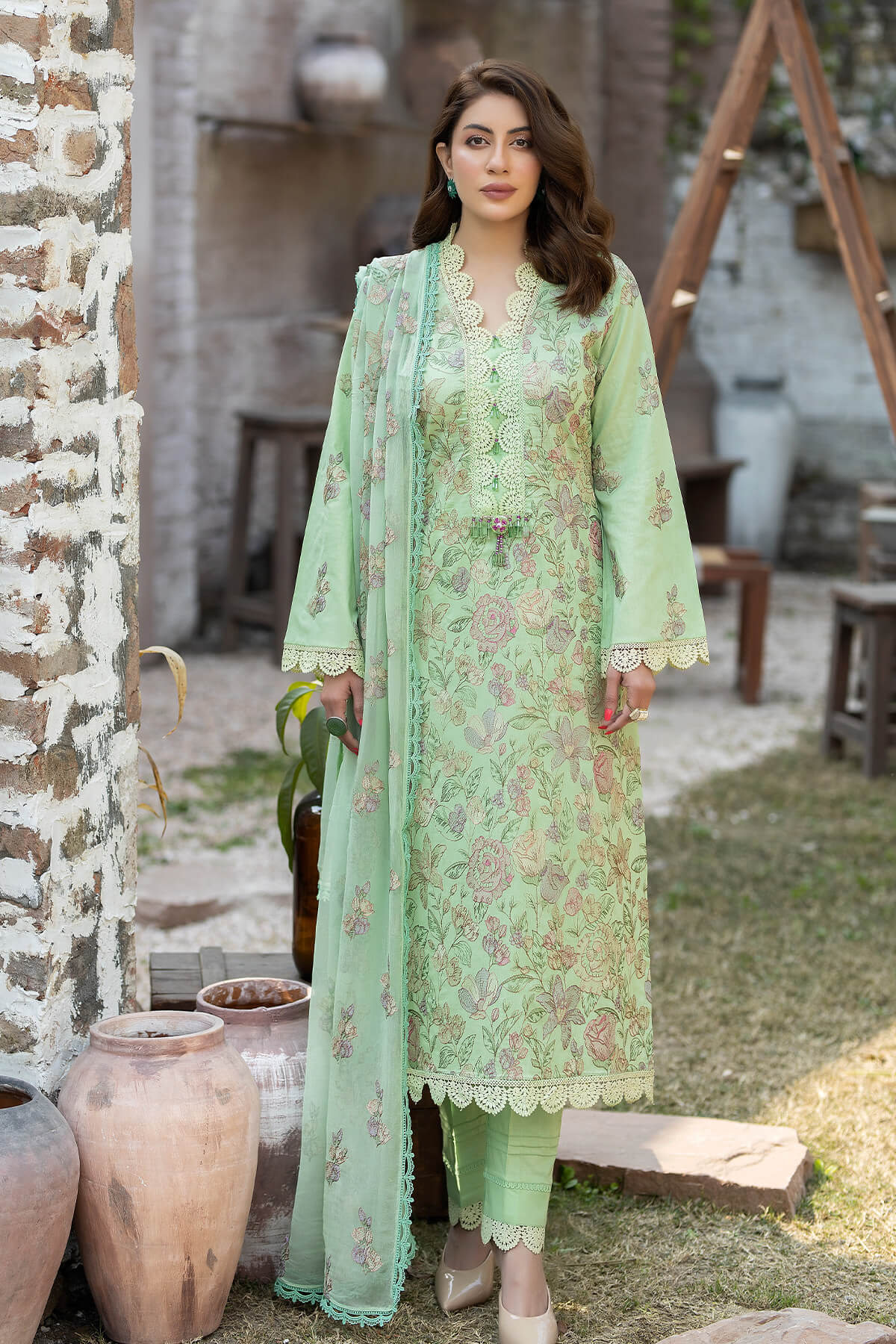 Jan e Jahan By Noor e Fajar Lawn Embroidered Suit NF-1206