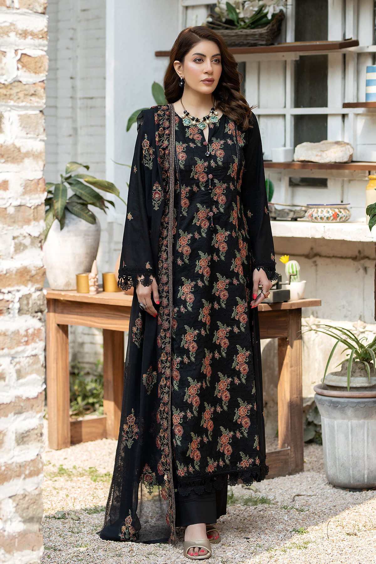 Jan e Jahan By Noor e Fajar Lawn Embroidered Suit NF-1207
