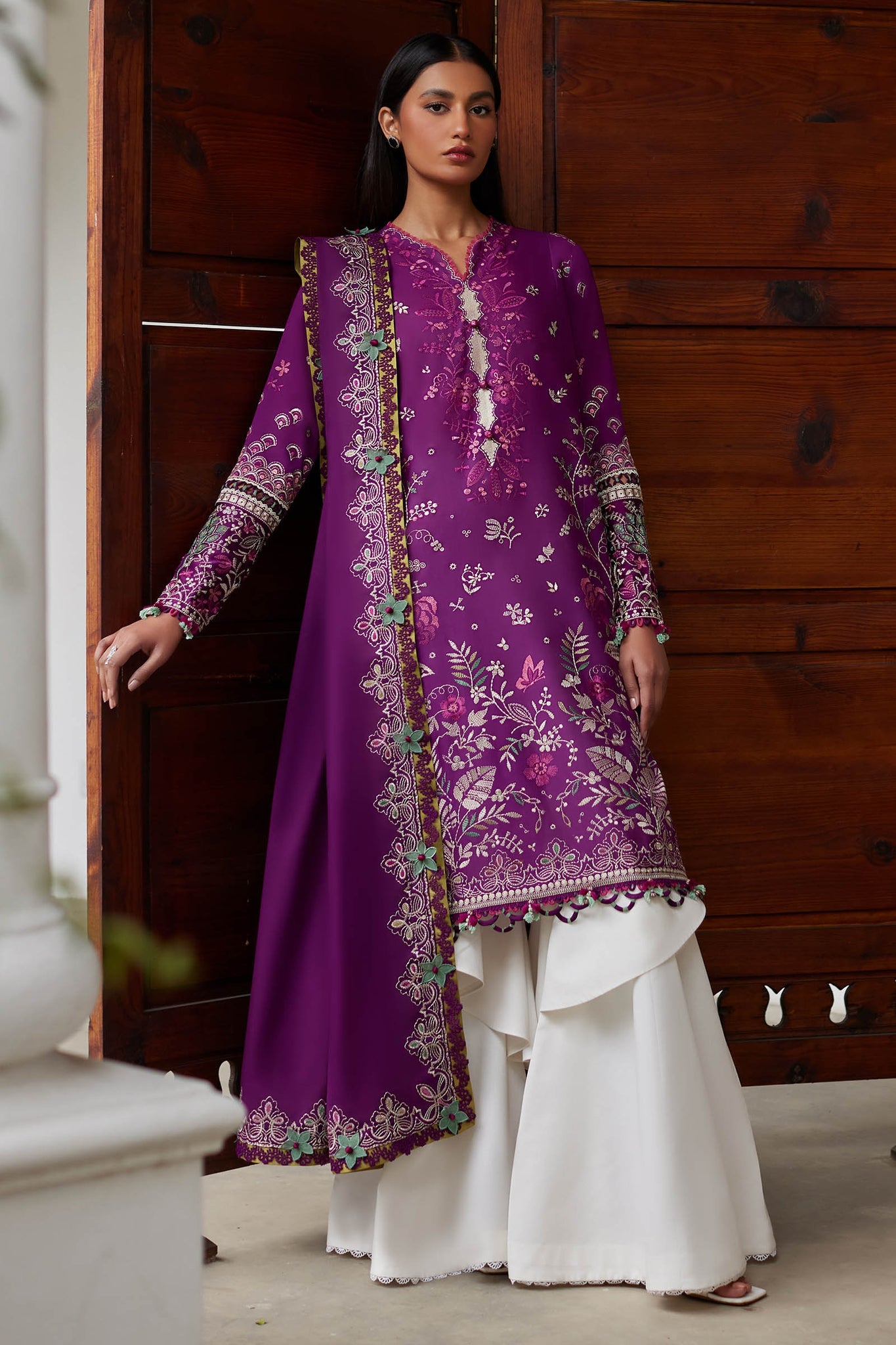 Elan Lawn Embroidered Suit 24-03A QISTINA