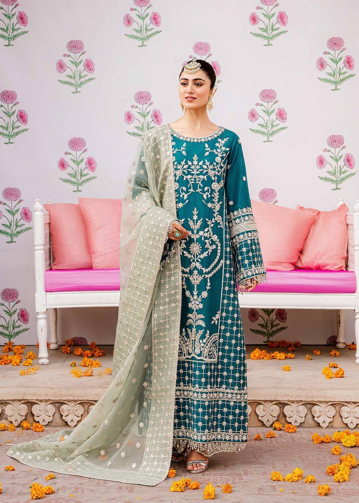 Zohra By Akbar Aslam Raw Silk Embroidered Suit UN-1508 Zink