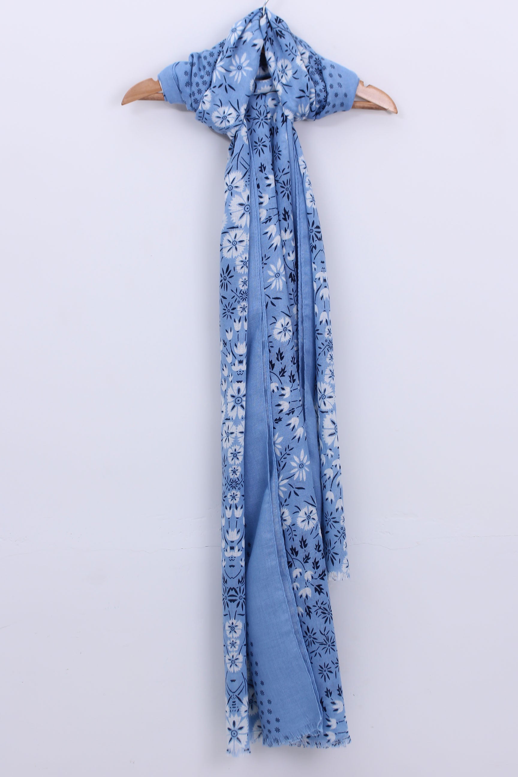 Stylish Stoles & Scarves | Comfortable and lightweight